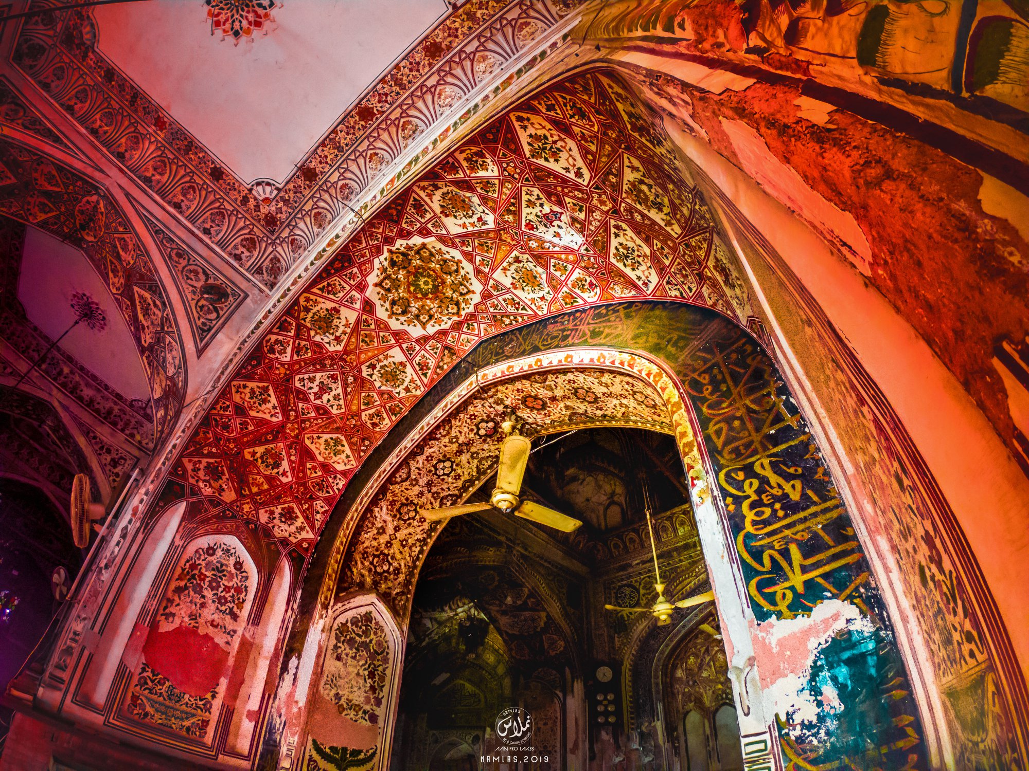 Mahabat Khan Mosque Image 4